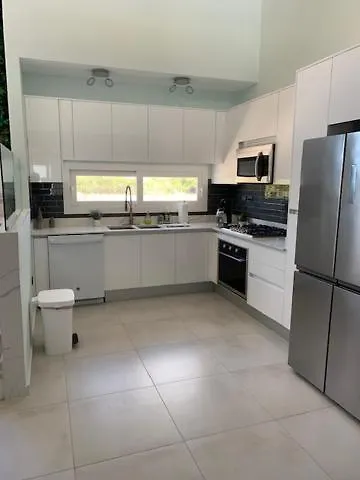New Luxury Penthouse With Jacuzzi, Bbq And 4 Free Private Beach Passes! 2025 Traveller Award Property! La Laguna Δομινικανή Δημοκρατία